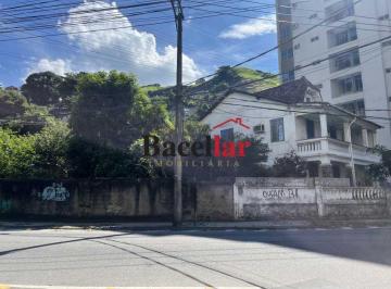 Casa · 324m² · 5 Quartos · 3 Vagas · Casa duplex vaga para 3 carros com 324 m²