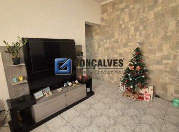 Casa · 222m² · 2 Quartos · 2 Vagas · Casa à venda em Santa Maria, São Caetano do Sul - 2 quartos, 1 suíte, 2 vagas