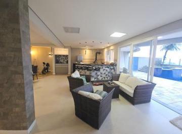 3f35c56570243bcbf56a1f2e3315ac65f25c6141 · Casa de alto padrão na melhor localização do condominio Swiss Park com 4 Suítes