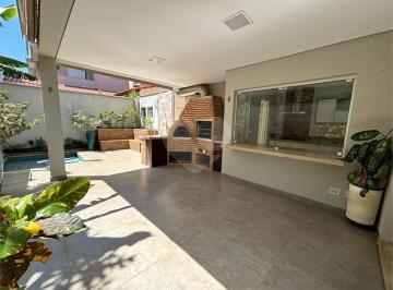 Casa · 215m² · 3 Quartos · 2 Vagas · Condomínio com 3 quartos à venda em Morumbi - SP