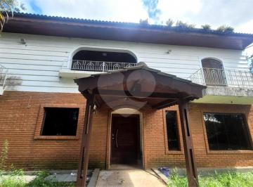 Casa · 300m² · 4 Quartos · 4 Vagas · Condomínio com 4 quartos à venda em Caraguatá - SP