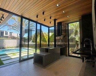 Casa · 290m² · 3 Quartos · 4 Vagas · Casa à venda no Alphaville 2 em São José dos Campos, SP | Alto padrão, segurança e qualidade de vida