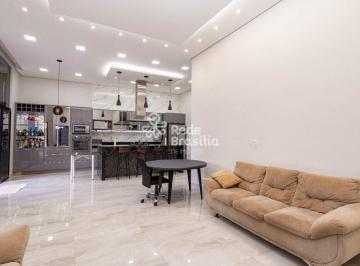 Casa · 330m² · 4 Quartos · 3 Vagas · Condomínio Olhos D'Água - Casa 4 quartos - 3 suítes - área gourmet - Arniqueiras