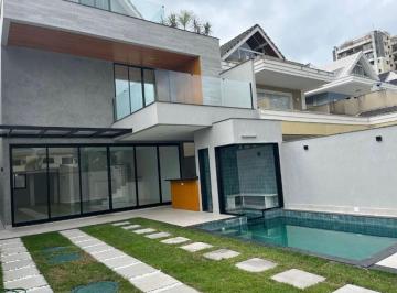 Casa de 3 quartos, Rio de Janeiro · Casa com 3 quartos, 350 m² de área construída em venda e aluguel no Recreio dos Bandeirantes