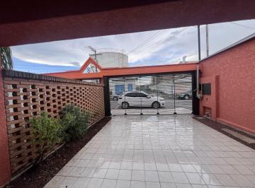 202604071152508685.jpg · Casa para Locação em Bragança Paulista, Jardim Sevilha, 2 dormitórios, 2 suítes, 2 banheiros, 2 vaga