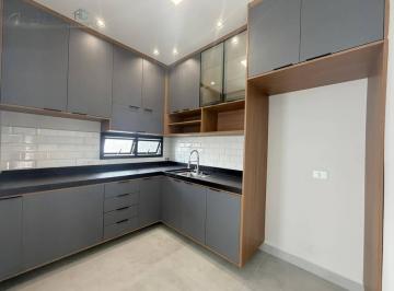 Casa · 148m² · 3 Quartos · 2 Vagas · Elegância e Praticidade em um Só Lugar – Confira Este Sobrado