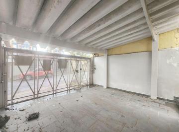 Casa de 3 quartos, São Paulo · SOBRADO PROXIMO O METRO VILA SONIA E COMERCIOS/ 2 VAGAS
