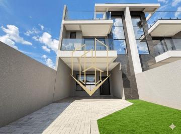 Casa de 3 quartos, Curitiba · Sobrado NOVO com 3 suítes e 3 vagas no São Braz