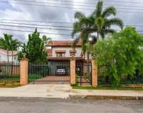 Casa · 1000m² · 4 Quartos · 3 Vagas · VENDO CASA CLASSICA QL 15 CJ 05 LAGO NORTE