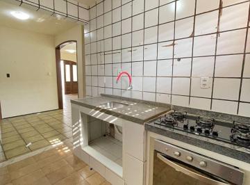 Casa en Venda de 2 quartos Cohatrac IV · VENDO COHATRAC IV/ PRÓX SHOPPING PASSEIO/ ESCOLA BOM PASTO JÚNIOR/ SUPERMERCADO/ FARMÁCIA