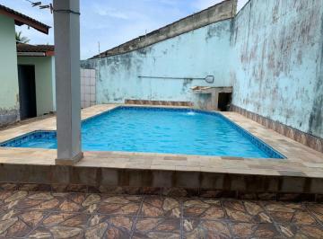 Casa de 4 quartos, Itanhaém · Casa com 4 quartos e piscina em Itanhaém.