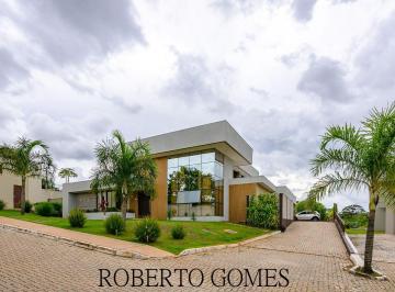 Casa de 4 quartos, Brasília · Viva com Estilo: Casa de Alto Padrão com 4 Suítes e Design Moderno