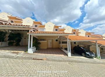 Casa de 3 quartos, Cotia · Sobrado reformado, impecável, em condomínio com clube. Km 28 da Raposo Tavares, Cotia
