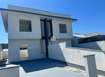 Casa · 96m² · 3 Quartos · 2 Vagas · Sobrado Geminado 3 Quartos com 1 Suíte e 96m² - Bela Vista