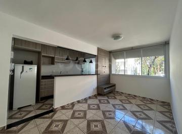 Apartamento · 47m² · 2 Quartos · 1 Vaga · Apartamento de 47m² com 2 quartos no Centro