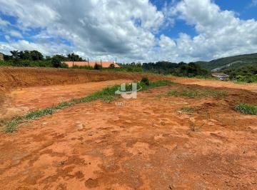 Platô 3 · Ótimo terreno com 1.500 metros, três platôs, água, luz e internet