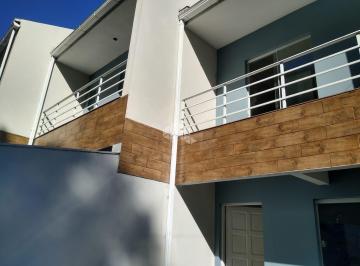Casa · 67m² · 2 Quartos · 2 Vagas · Sobrado em Potecas-São José - 2 dormitórios com sacada, 2 banheiros.