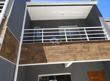 Casa · 67m² · 2 Quartos · 2 Vagas · Sobrado em Potecas-São José - 2 dormitórios com sacada, 2 banheiros.