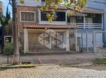 Casa · 216m² · 4 Quartos · 2 Vagas · Casa de 4 dormitórios, no Jardim Verde, Ipanema - Zona Sul de Porto Alegre.