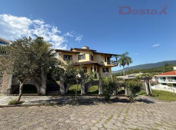 Casa · 220m² · 3 Quartos · 2 Vagas · Casa no Centro  -  Antônio Carlos