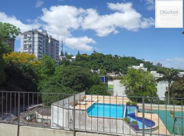 Apartamento · 149m² · 2 Quartos · 1 Vaga · Cobertura de 2 quartos, 2 banheiros e 1 vaga de garagem no bairro Menino Deus