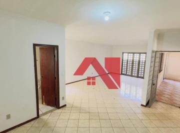 Casa · 210m² · 3 Quartos · 4 Vagas · Casa em Jardim 31 de Março, Mogi Mirim/SP de 210m² 3 quartos para locação R$ 2.500,00/mes