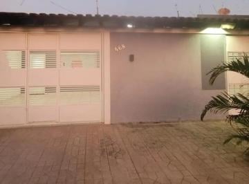 Casa · 200m² · 3 Quartos · 2 Vagas · Casa em Núcleo Habitacional Presidente Jânio da Silva Quadros, Marília/SP de 200m² 3 quartos à venda