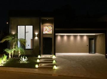 Casa · 193m² · 3 Quartos · 4 Vagas · Casa em Centro, Bragança Paulista/SP de 193m² 3 quartos à venda por R$ 1.450.000,00