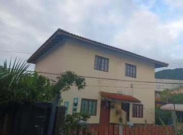Casa · 200m² · 2 Quartos · Casa em Barra da Lagoa, Florianópolis/SC de 200m² 2 quartos à venda por R$ 1.800.000,00