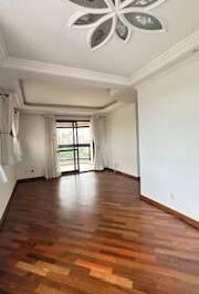 Apartamento · 101m² · 3 Quartos · 3 Vagas · Excelente localização, andar alto. Oportunidade !!