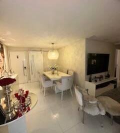 Apartamento · 97m² · 3 Quartos · 2 Vagas · Lindíssimo apto no Tatuapé, sofisticado e moderno.