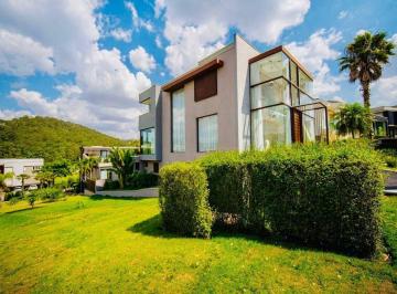 whatsapp-image-2025-12-14-at-22-20-09-181765897761175.jpeg · Casa à venda, 485m², 4 dormitórios, vista para a reserva, Tamboré, Santana de Parnaíba, SP