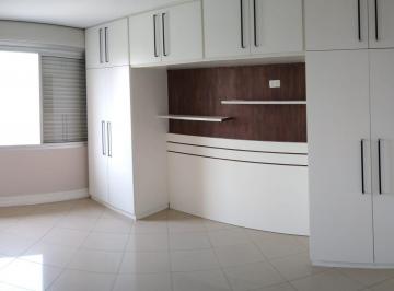 f08127bf0d20480b9860682987840404_11660764040195.jpg · Apartamento com 2 dormitorios com armarios, cozinha com armarios, proximo de transportes publico,pad