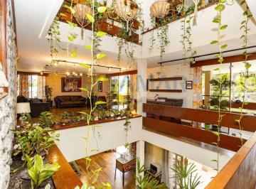 Casa · 650m² · 5 Quartos · 4 Vagas · Casa de Alto Padrão para Alugar no Lago Sul com 5 Suítes e Lazer