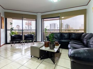 1-sala-31768335746273.jpg · Apartamento à venda, Bairro tranquilo e arborizado, com espaço, luz natural e todo o lazer que sua f