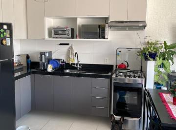 kitnetavendacambucisaopaulosp_1680531688892.jpg · Apartamento no Cambuci, armários na cozinha e quarto São Paulo, SP