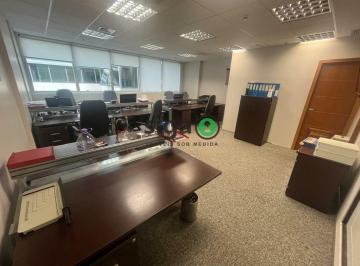 Comercial · 64m² · 2 Vagas · Sala comercial na Vila Andrade de 3 Salas com 2 Vagas - 64m² à Venda.