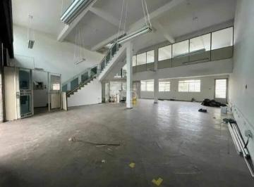 Comercial · 400m² · 3 Vagas · Prédio Comercial e 2 banheiros para Alugar, 440 m²