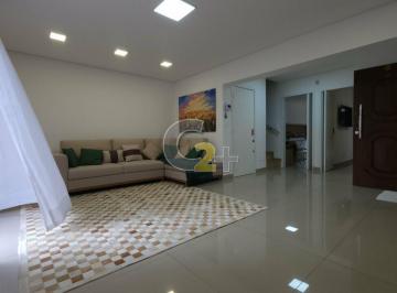 Casa · 193m² · 3 Quartos · 3 Vagas · Casa à venda em Perdizes com 3 suítes e 3 vagas.