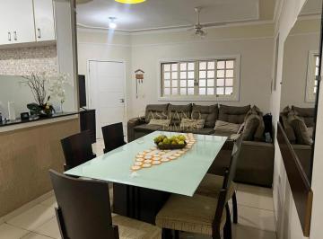 Casa · 128m² · 3 Quartos · 3 Vagas · Casa térrea à venda de 128m² | 03 dormitóriois, sendo 01 suíte e 03 vagas de garagem | Bosque dos Ip