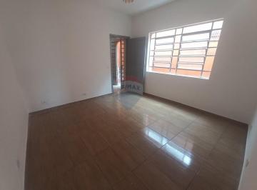 Casa · 70m² · 2 Quartos · Casa Charmosa e Prática em Jardim Guairaca