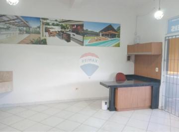 Comercial · 60m² · 4 Vagas · Loja Comercial em Peruíbe: Ótima Localização