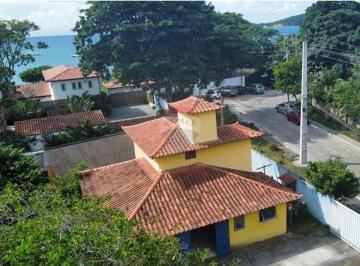 Casa · 800m² · 3 Quartos · Casa Independente à Venda na Praia de Manguinhos