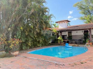 Casa · 809m² · 4 Quartos · 10 Vagas · Casa Térrea de Alto Padrão no Jardim Morumbi: Conforto, Lazer e Privacidade