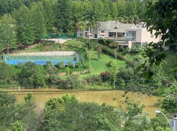 7cd7457a-5863-4240-9b05-3a9a2afcf41c · Atraente casa para venda e locação em Ivoturucaia com 9 quartos, sendo 9 suítes, 2,500m²