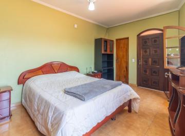 IMG_20260605_185213_000.jpeg · Confortável casa para venda em Jardim São José (Zona Norte) com 4 quartos, sendo 2 suítes, 202m² - r