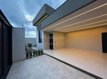 Casa · 242m² · 3 Quartos · 2 Vagas · Casa a venda com 03 quartos sendo 01 suíte com closet