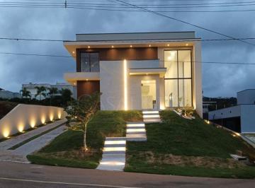 Casa · 324m² · 3 Quartos · 1 Vaga · Casa de Alto Padrão em Condomínio Fechado