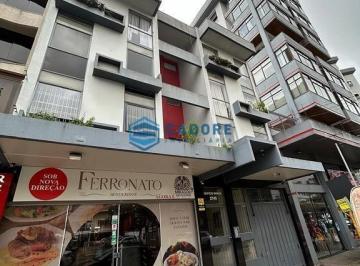 25150893_4.jpg · Apartamento um dormitório e garagem São Pelegrino