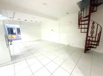 Comercial · 47m² · Loja para aluguel no bairro Embaré